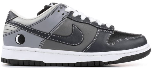 Size 9.5 Preowned Nike SB Dunk Low Lunar Eclipse (East)