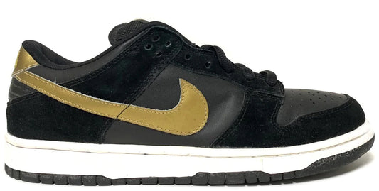 https://images.stockx.com/images/Nike-SB-Dunk-Low-Pro-Takashi-2003.jpg?fit=fill&bg=FFFFFF&w=1000&fm=webp&auto=compress&q=90&dpr=2&trim=color&updated_at=1666627940