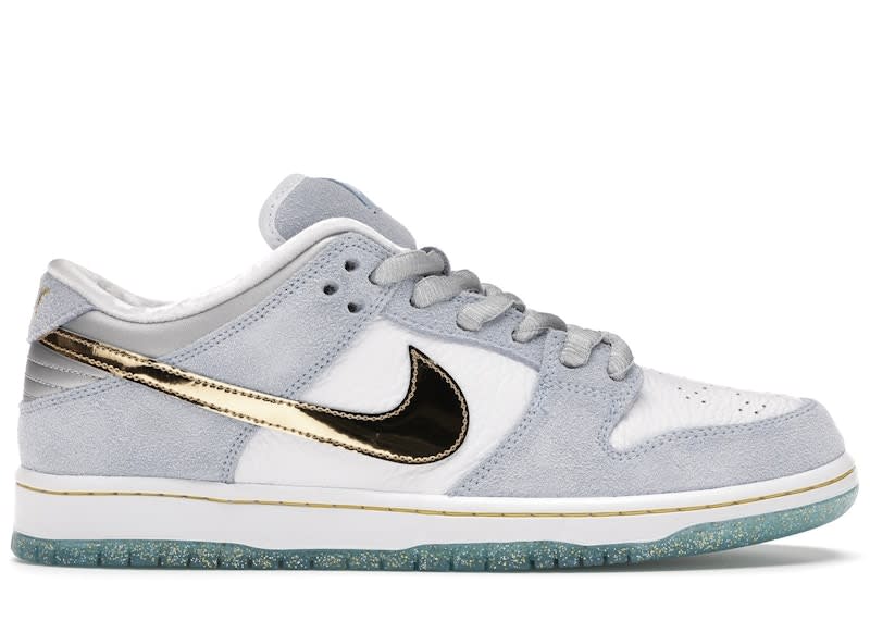 Size 9 Preowned Nike SB Dunk Low Sean Cliver
