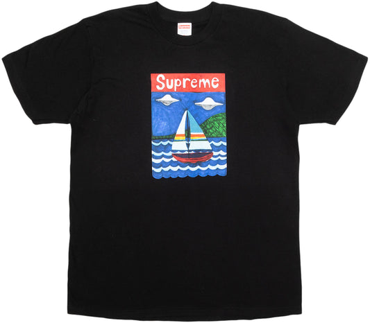 https://images.stockx.com/images/Supreme-Sailboat-Tee-Black-Product.jpg?fit=fill&bg=FFFFFF&w=1000&fm=webp&auto=compress&q=90&dpr=2&trim=color&updated_at=1744142786