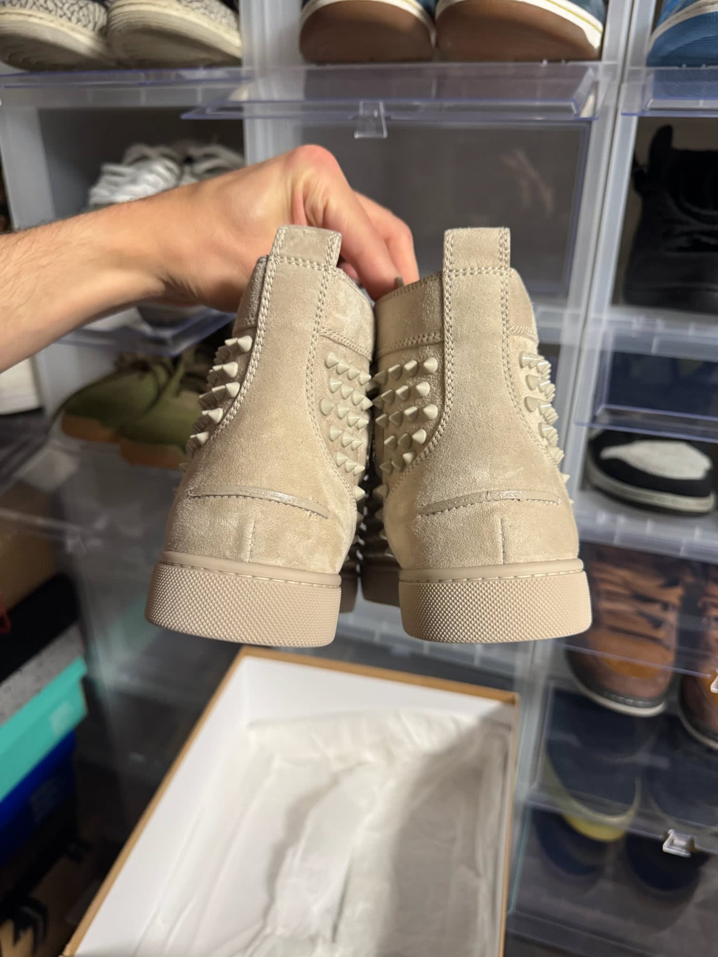 [HY3604] Christian Louboutin Louis Flat Spikes Stone