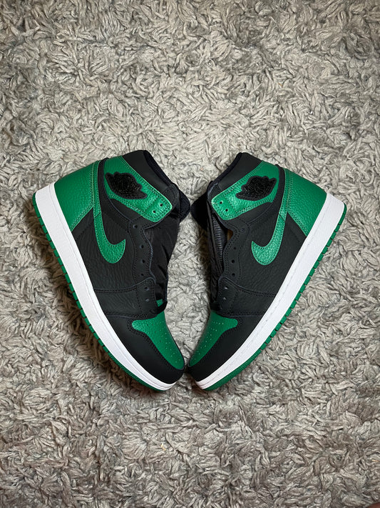 AIR JORDAN 1 RETRO HIGH OG ‘Pine Green Black’